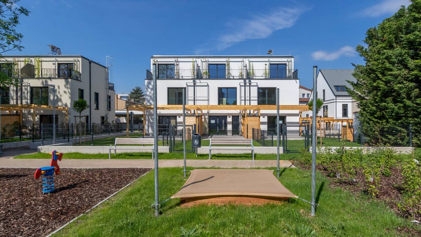 *SOMMERAKTION* JETZT 5% sparen! Exklusive Reihen- und Doppelhäuser am idyllischen Hunyadi Park mit Blick in den Park im ALTORT MARIA ENZERSDORF!