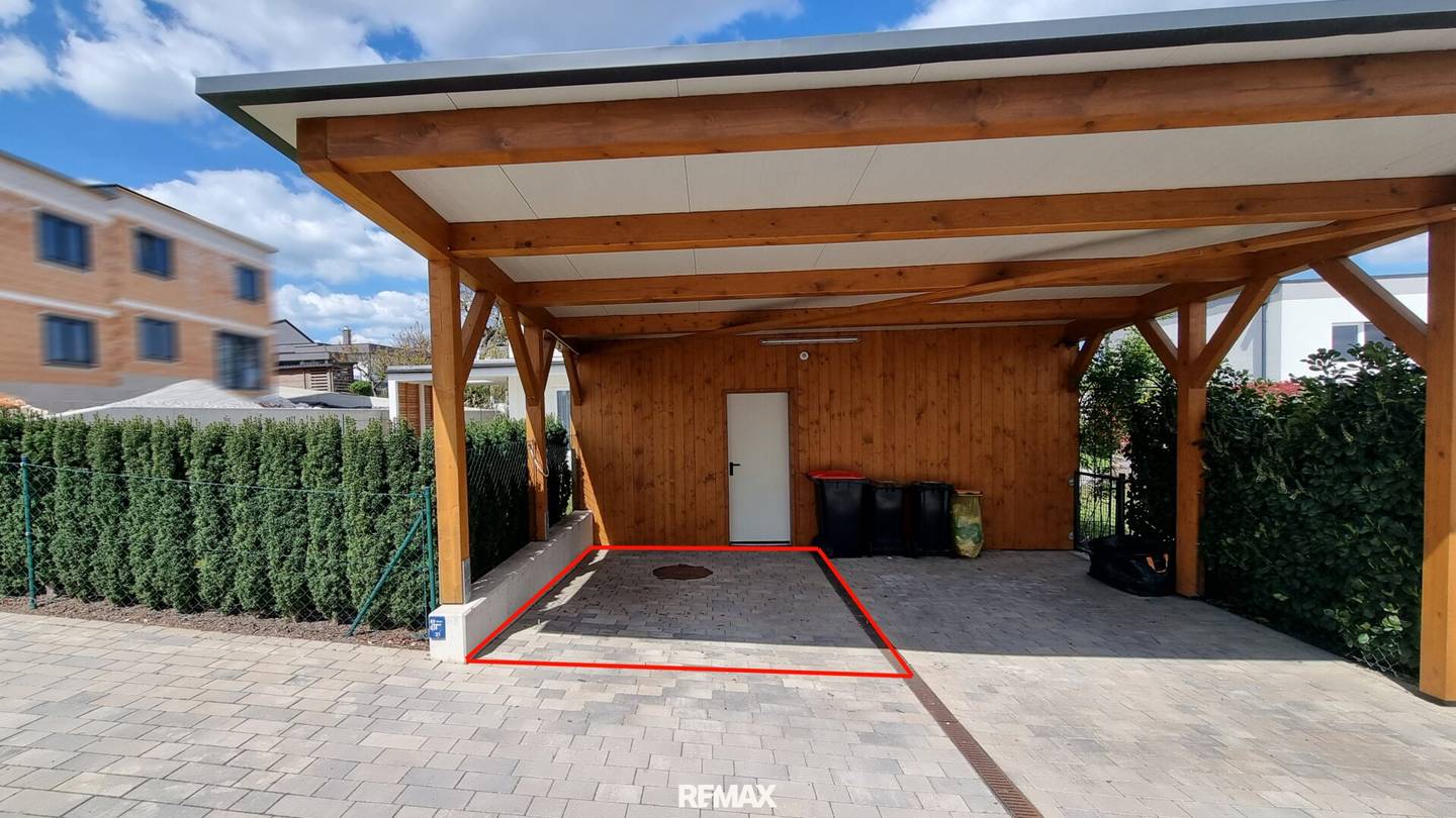 Moderne Doppelhaushälfte mit hochwertiger Ausstattung und Garten