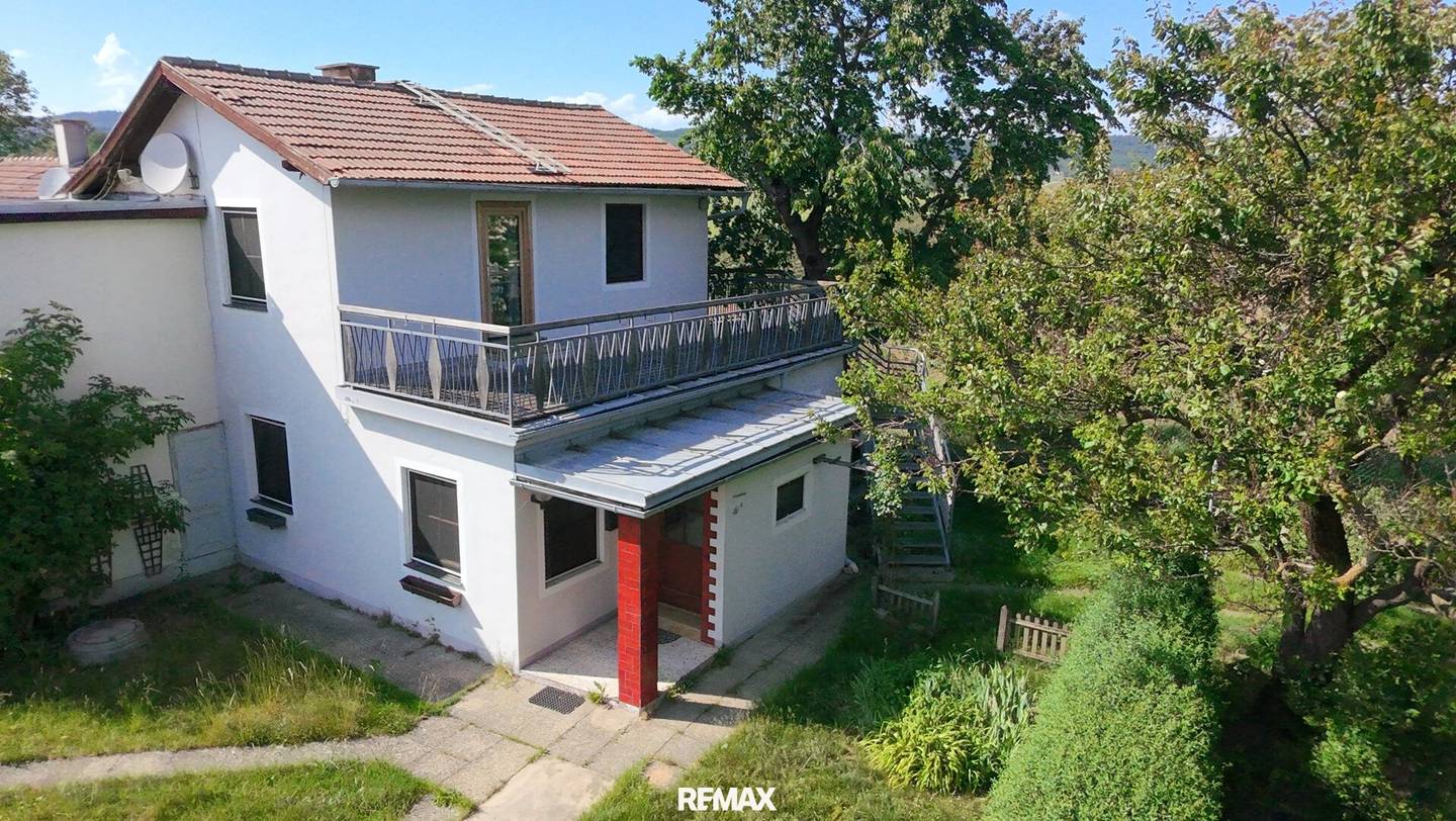 Einzigartiges Immobilienpaket: Zwei Grundstücke & Eigentumswohnung