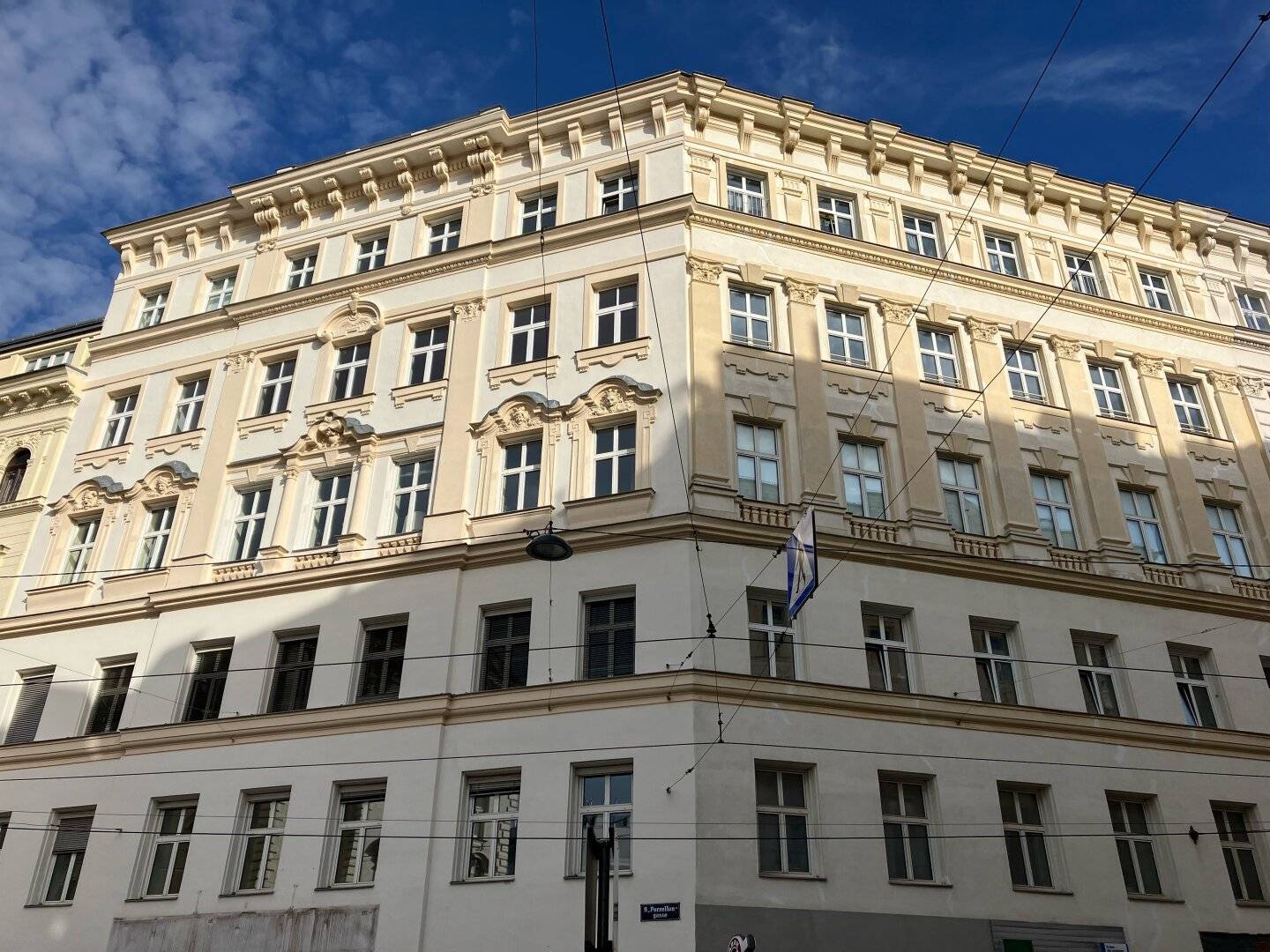 1090 SERVITENVIERTEL! Geschäftslokal in sehr gut frequentierter Lage!
