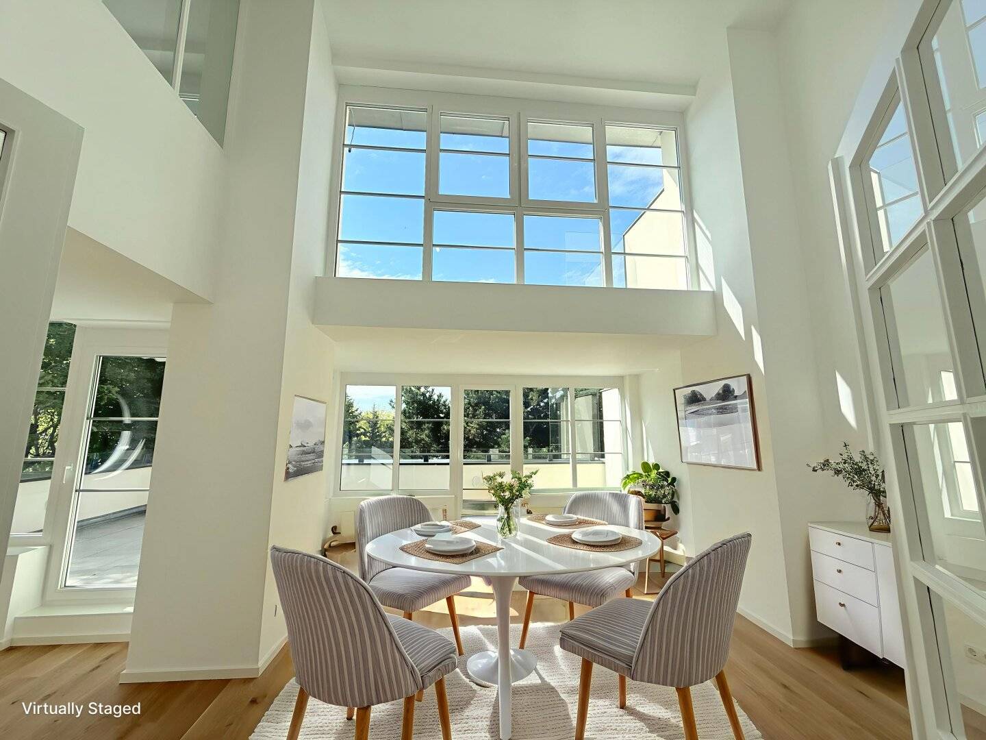 1190! Exclusive Maisonette-Wohnung in schöner Wohnanlage im Herzen von Sievering!