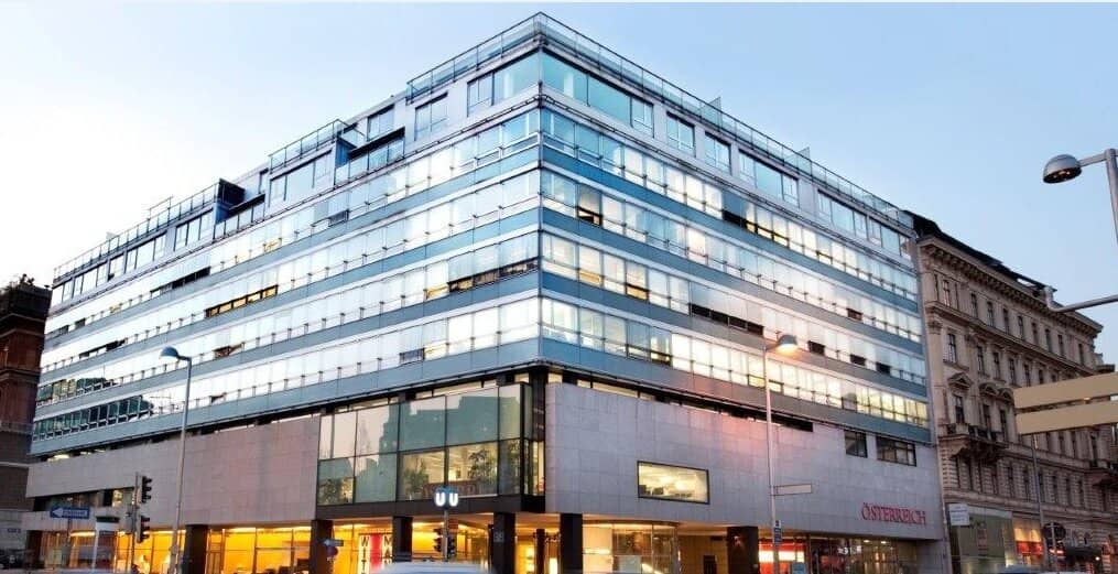 1010! Bürofläche (ca.1.330m²) in modernem Bürogebäude!