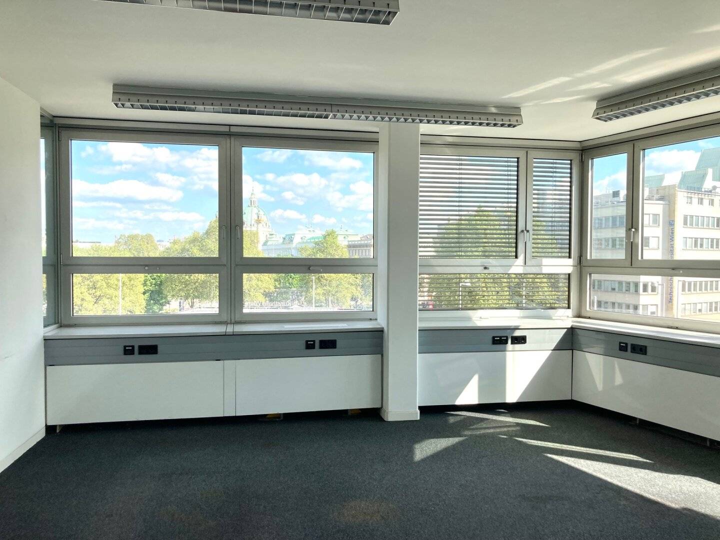1010! Bürofläche/ca. 1.333m² in modernem Bürohaus mit phantastischem Blick!