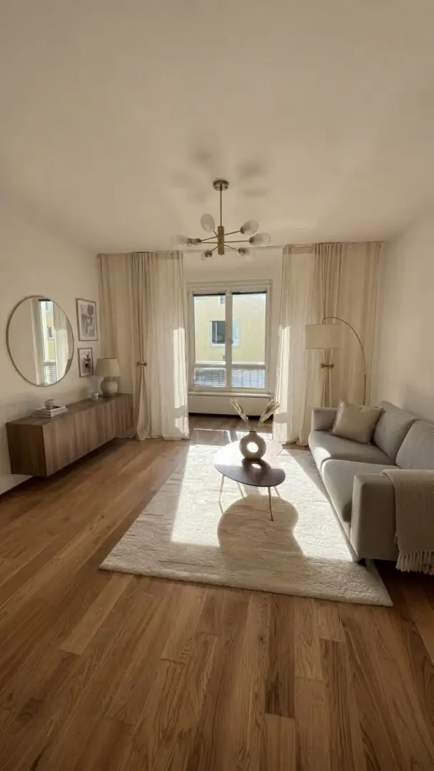 1150! Helle 2-Zimmer Wohnung mit großer Küche nahe Schwendermarkt//Äußere Mariahilferstraße! Super angebunden in die City!