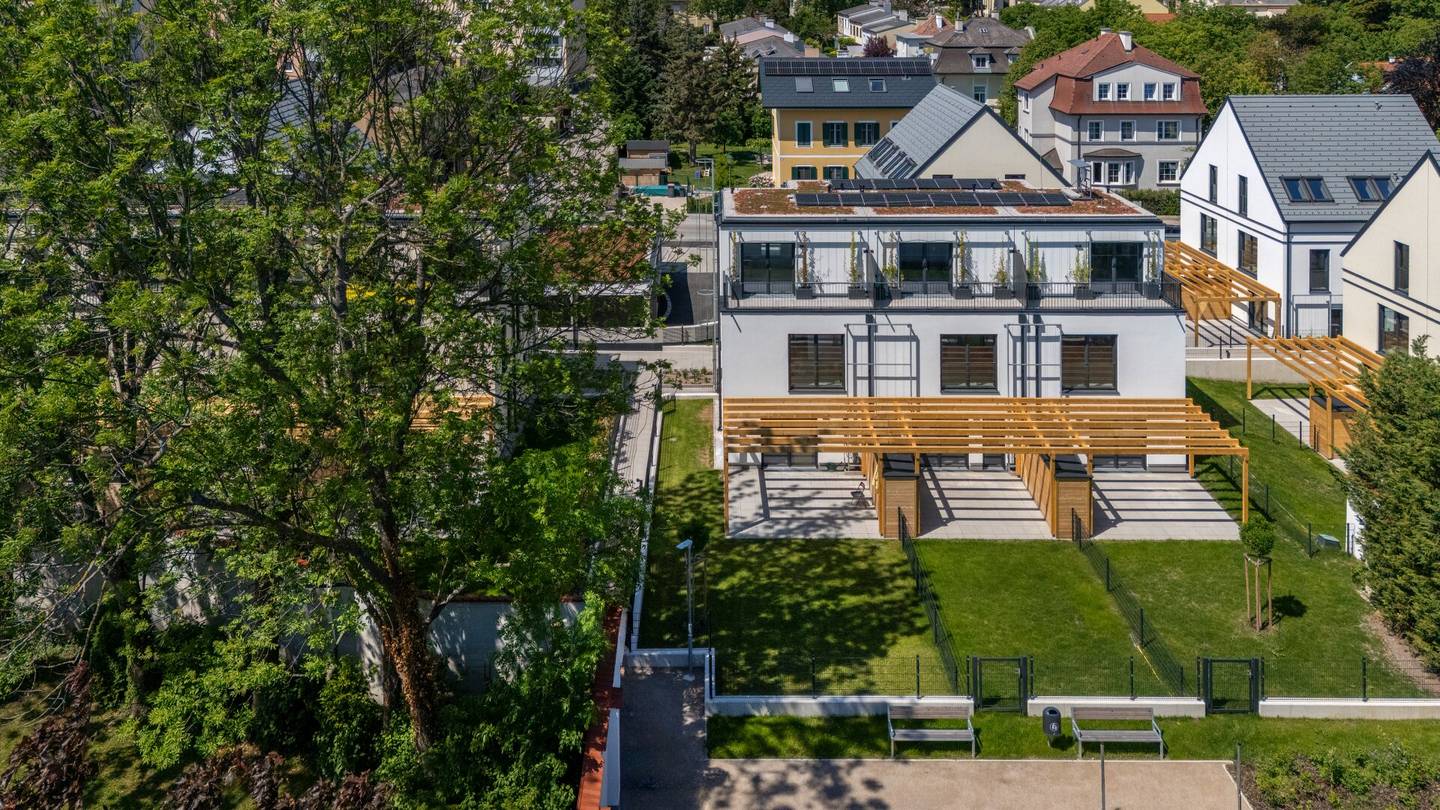 *FRÜHLINGSAKTION* JETZT 5% sparen! Exklusive Reihen- und Doppelhäuser am idyllischen Hunyadi Park mit Blick in den Park im ALTORT MARIA ENZERSDORF!