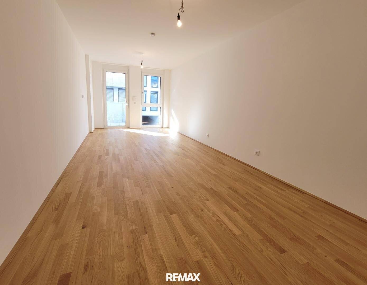 2-Zimmer Balkonwohnung - Erstbezug!