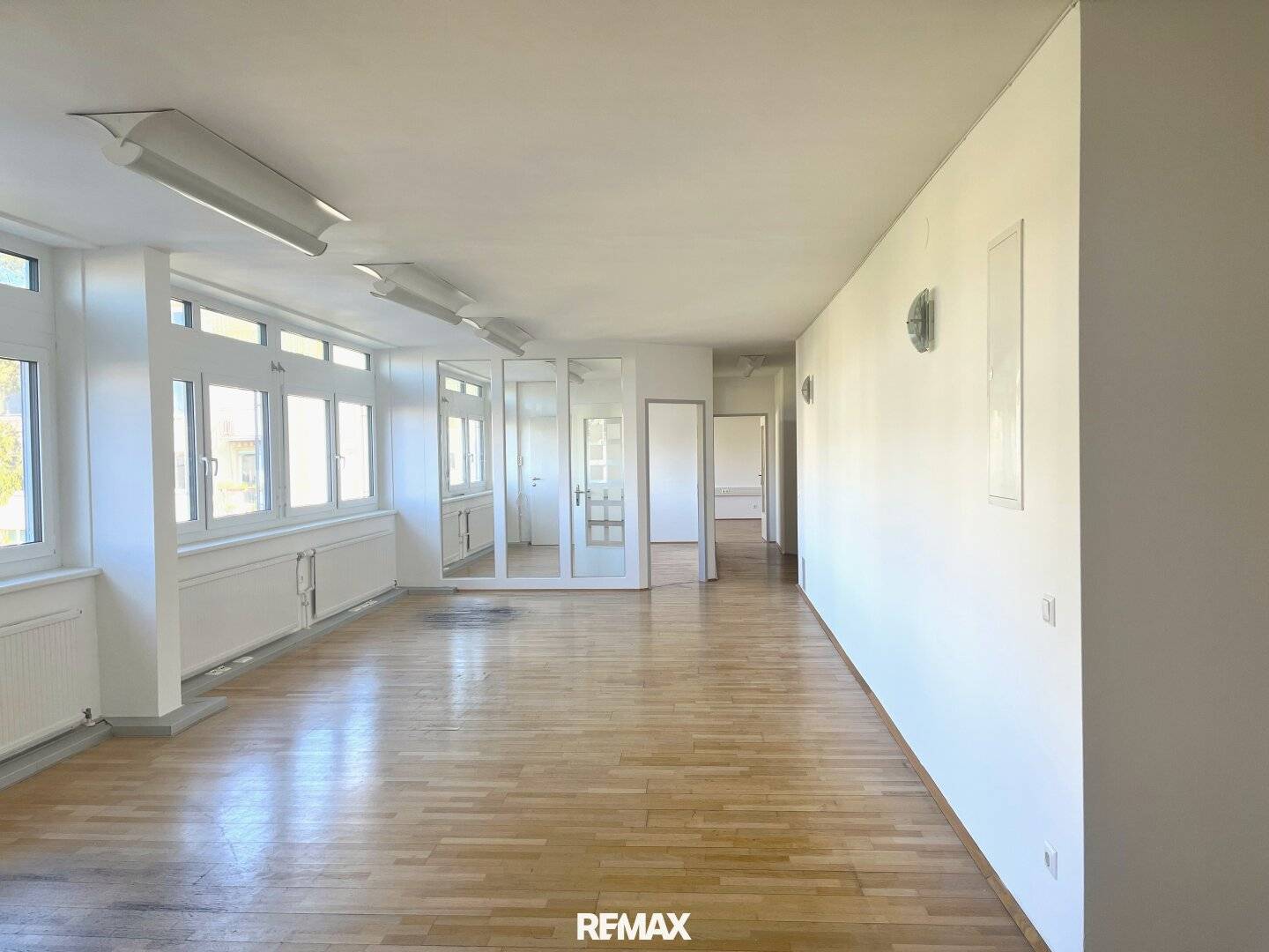 TOP Lage: Moderne Büroflächen im Zentrum von Hietzing