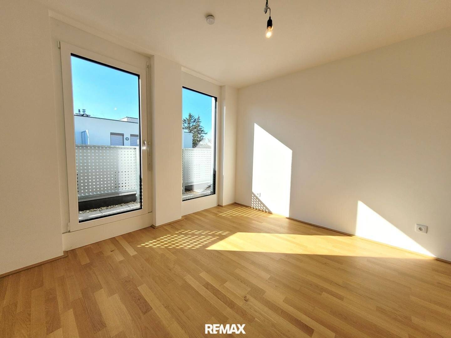 2-Zimmer Dachgeschoßwohnung mit großer Terrasse - Erstbezug!