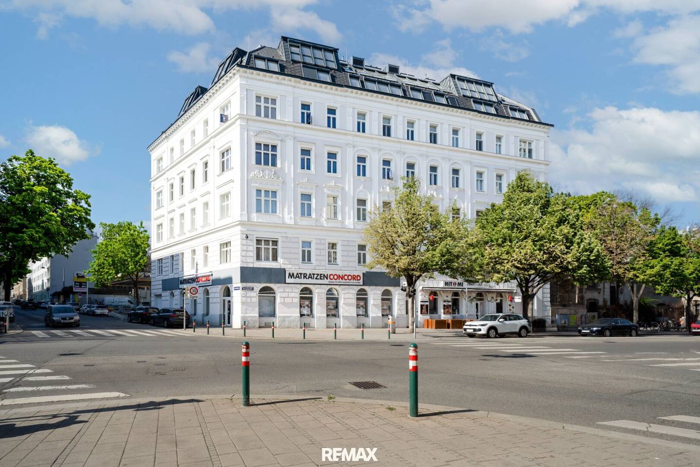 4 ZIMMER-Familientraum / Dachgeschoß-Wohnung mit Terrasse!