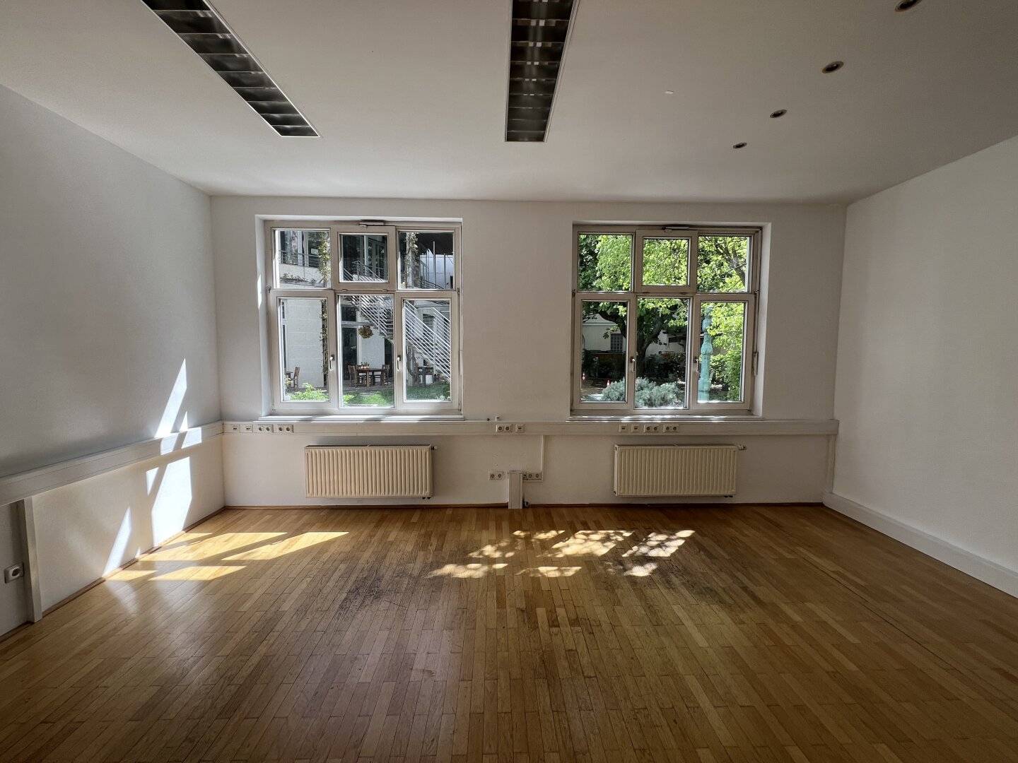 SALZBURG! Sonniges Geschäftslokal in bester Lage!