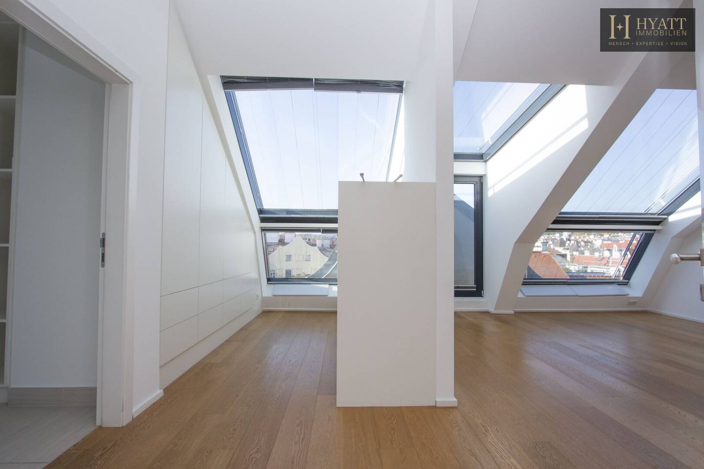 Luxuriöses DG - Penthouse | 1180 Wien | Stilvolles 5-Zimmer | 2 große Terrassen & Dachterrasse | exklusiver Design