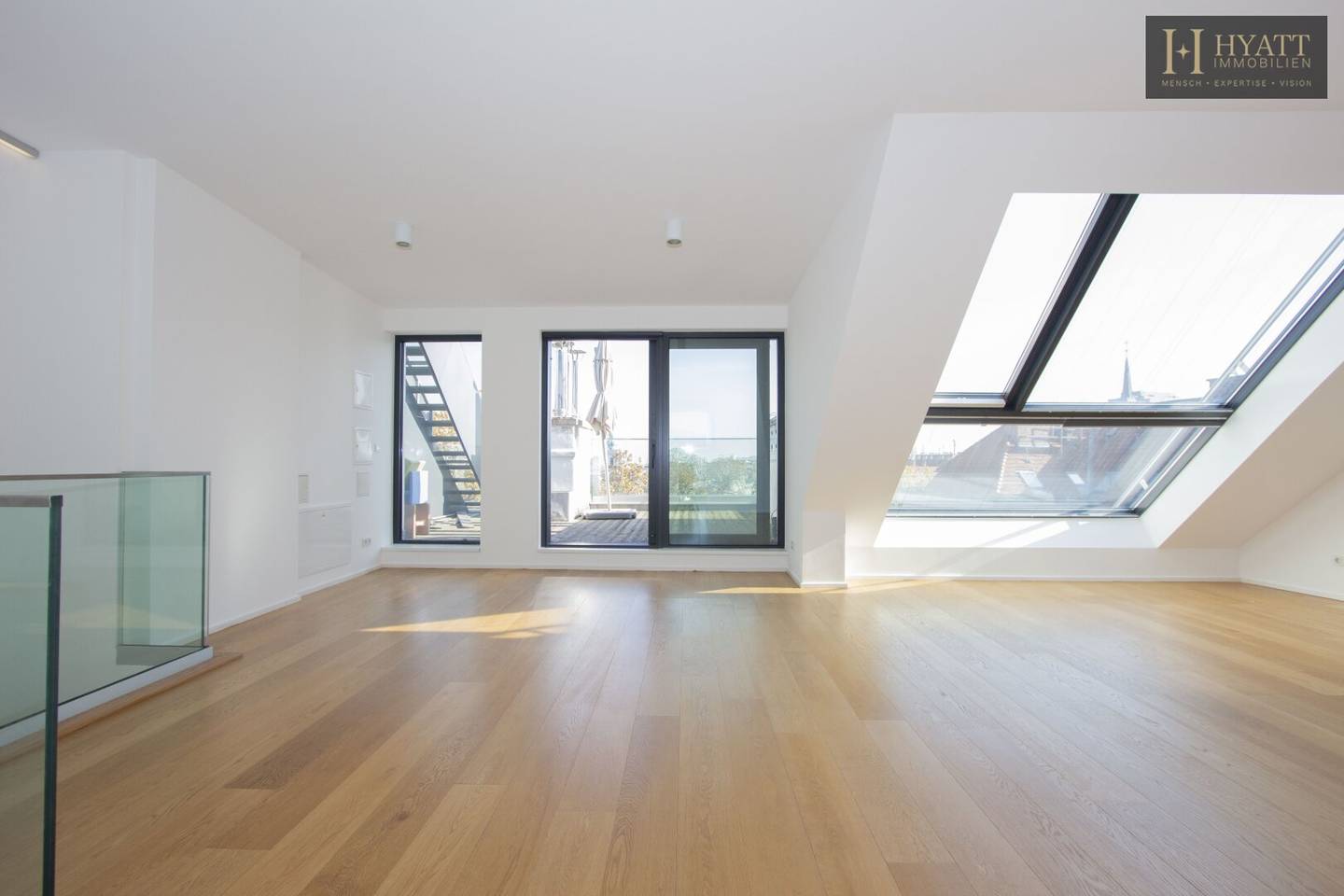 Luxuriöses DG - Penthouse | 1180 Wien | Stilvolles 5-Zimmer | 2 große Terrassen & Dachterrasse | exklusiver Design