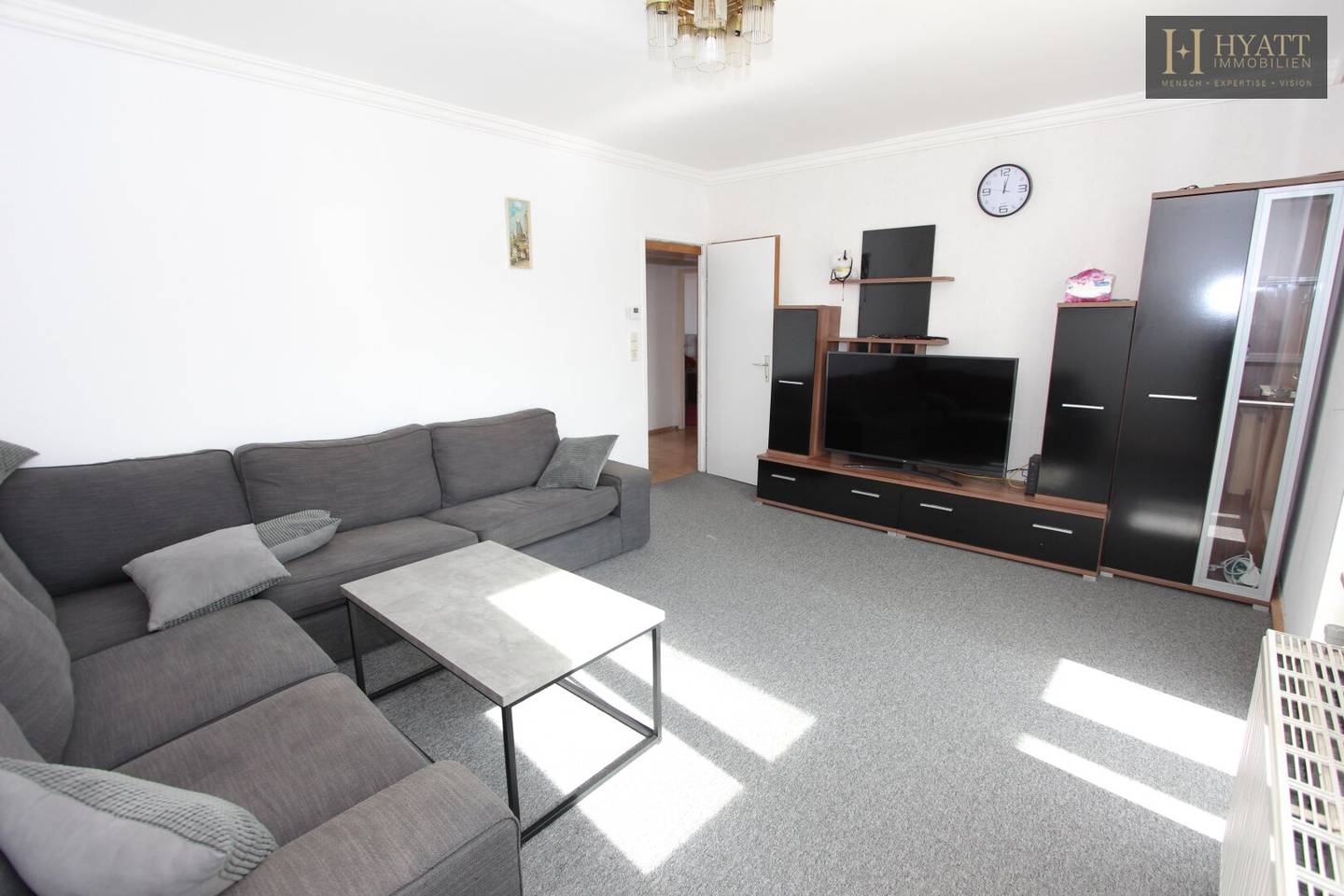 Charmante 3-Zimmer-Wohnung mit 2 Loggias in ruhiger Lage