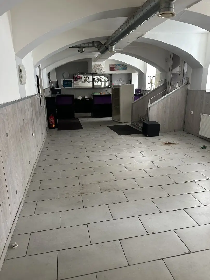 Tolle Ecklokal, Frequente Lage- Im Herzen von Favoriten- nur 3 Min. zur U1 Reumannplatz