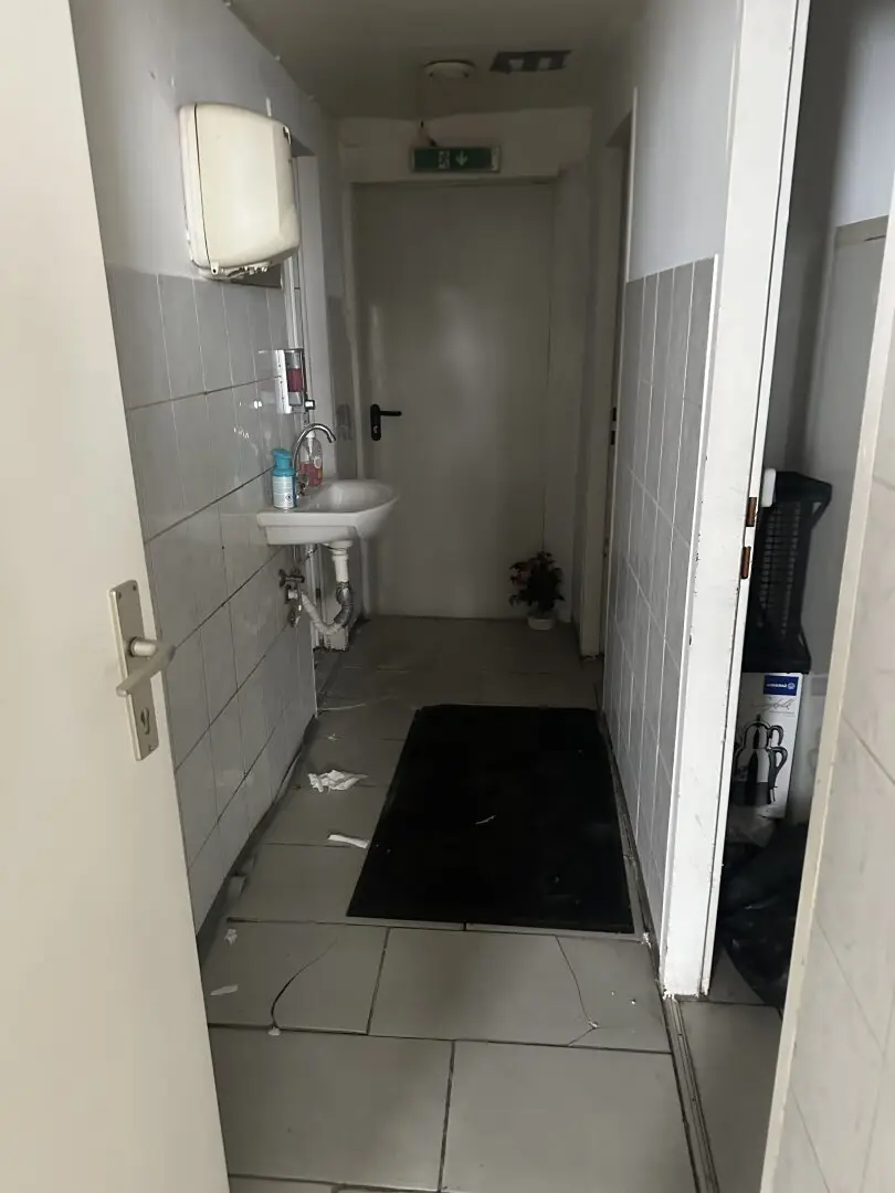 Tolle Ecklokal, Frequente Lage- Im Herzen von Favoriten- nur 3 Min. zur U1 Reumannplatz