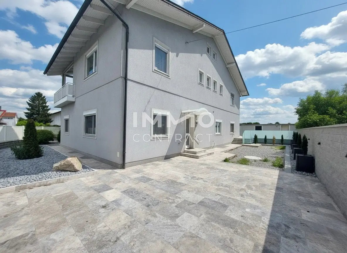 Flexibel nutzbares Wohhhaus mit getrennten Eingängen - ideal für große Familien oder Wohnung & Arbeiten