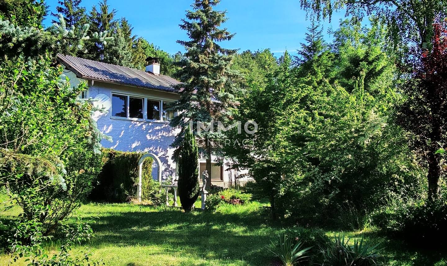 Einfamilienhaus in traumhafter Südhanglage am Waldrand mit 1.743 m² Grundstück & Panoramablick