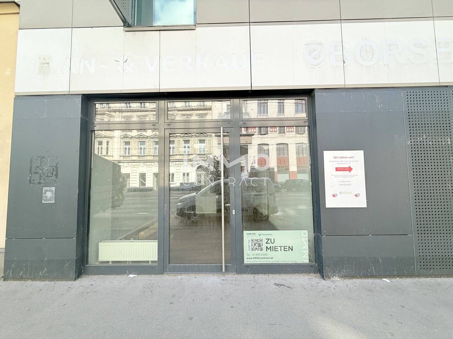Vielseitiges Geschäftslokal mit Loft-Charakter & großzügiger Fensterfront auf der Laxenburger Straße