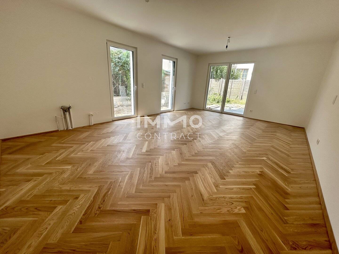 Ideal für Familien und Hund - 3 Zimmer Wohnung mit ca. 194m² großem Eigengarten!