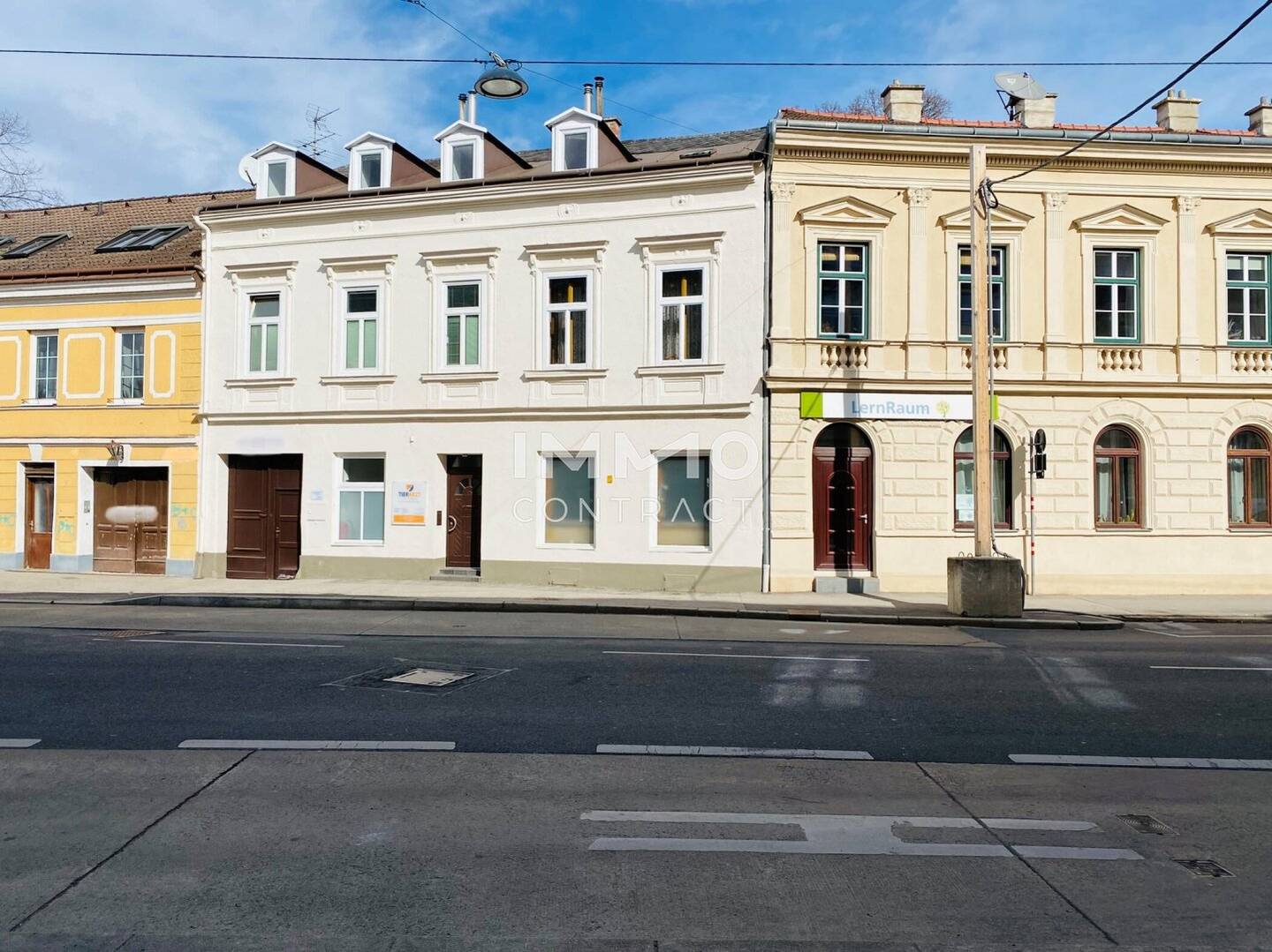 Feines Zinshaus mit Erweiterungspotenzial in herrlicher Ruhelage.