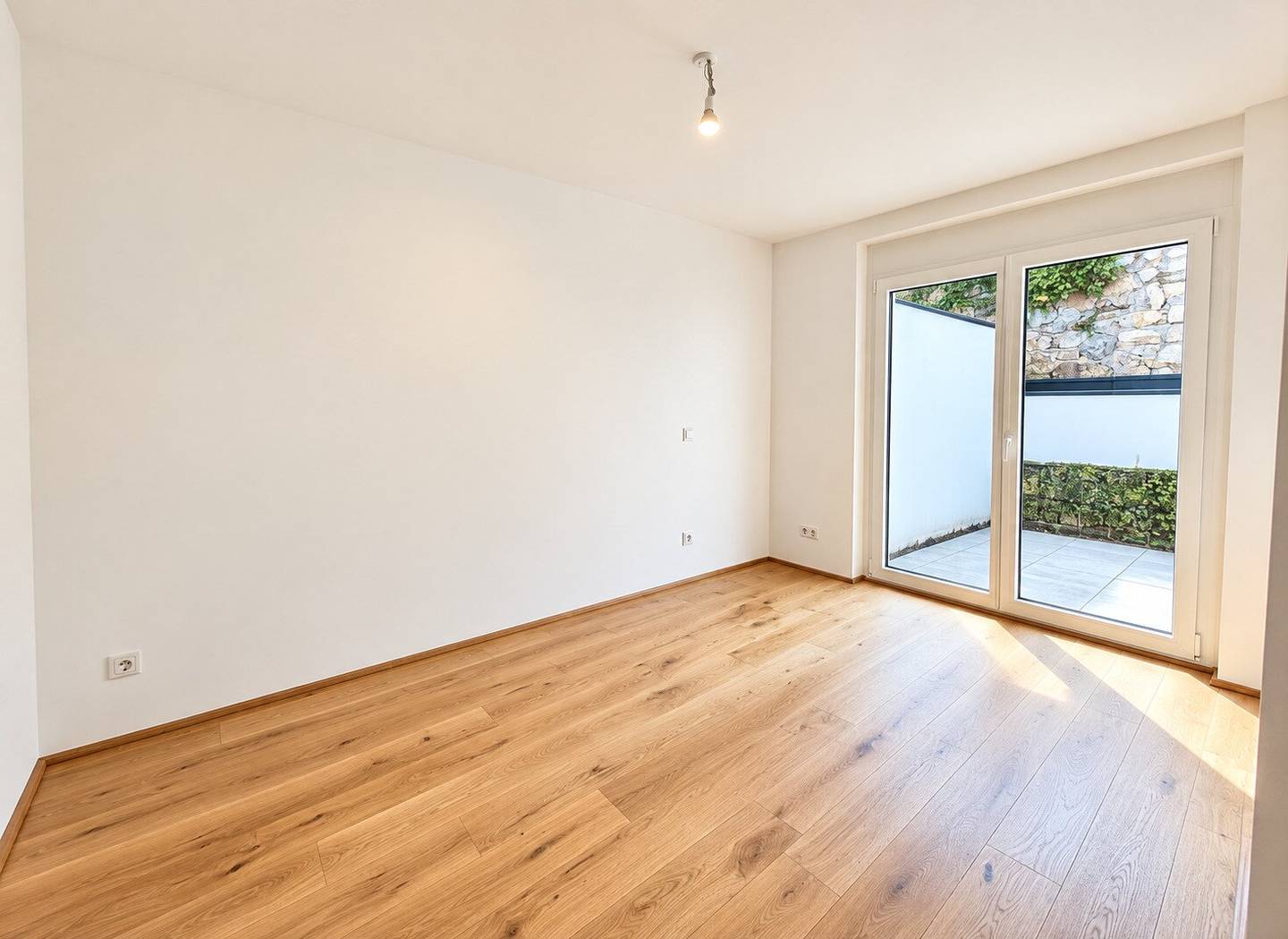 GARTENHIT in Korneuburg | 4 Zimmer Neubauwohnung mit 96 m² Garten | 29 m² Terrasse | 128 m² gew. WNFL | Fußbodenheizung | Parkplatz optional
