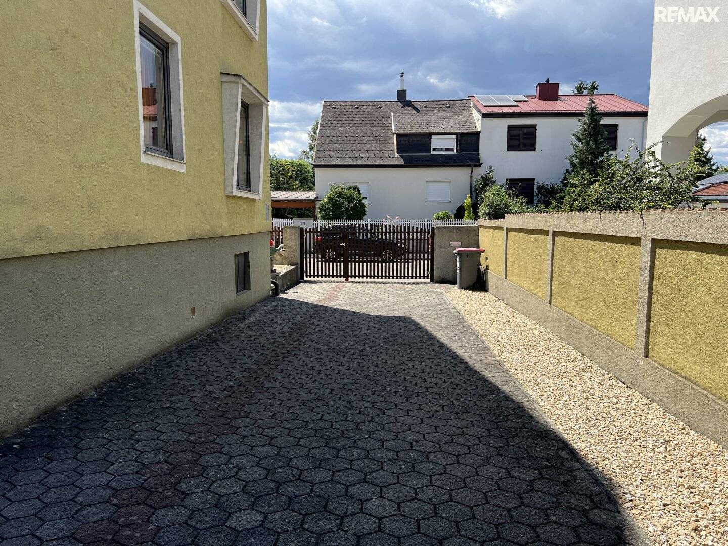 Ein-bzw. Mehrfamilienhaus im Musikantenviertel!