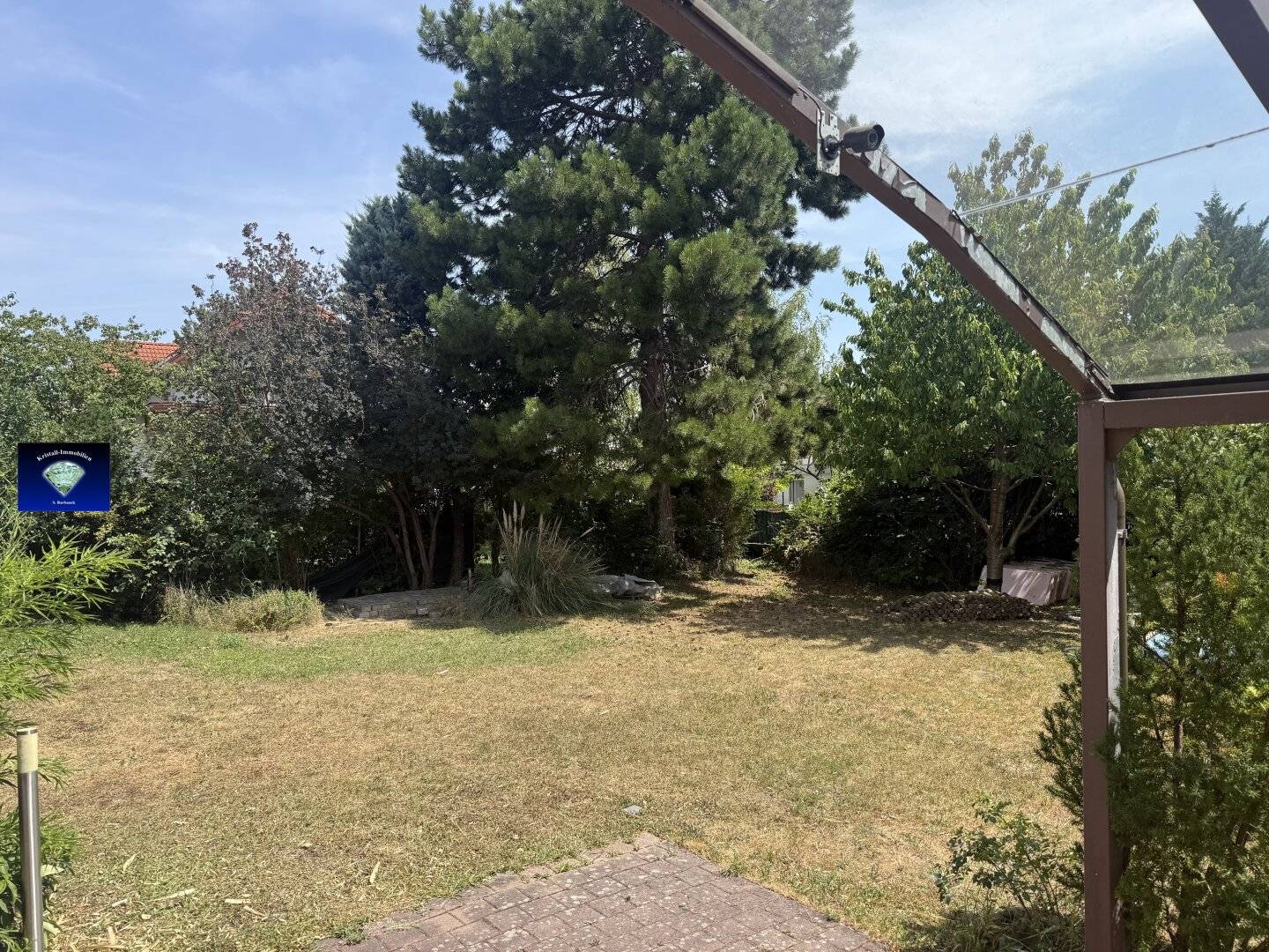 Tolle Mietwohnung mit großer Terrasse und 500m² Garten  -2026
