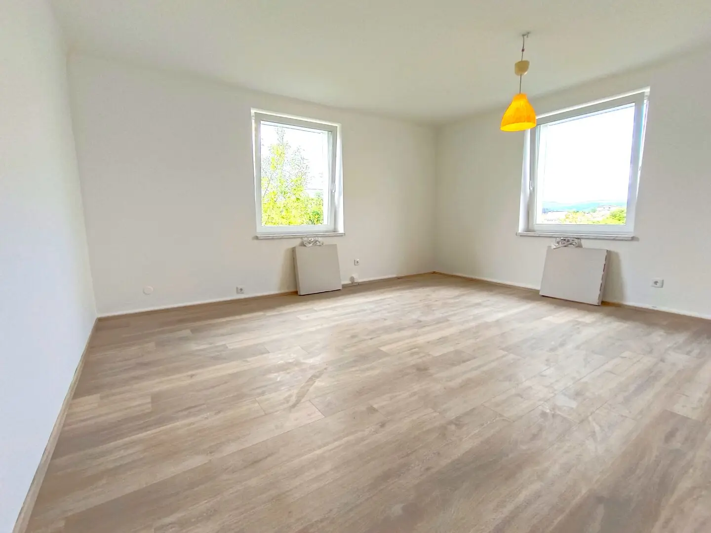 Komplett modernisierte 3 Zimmer-Wohnung.