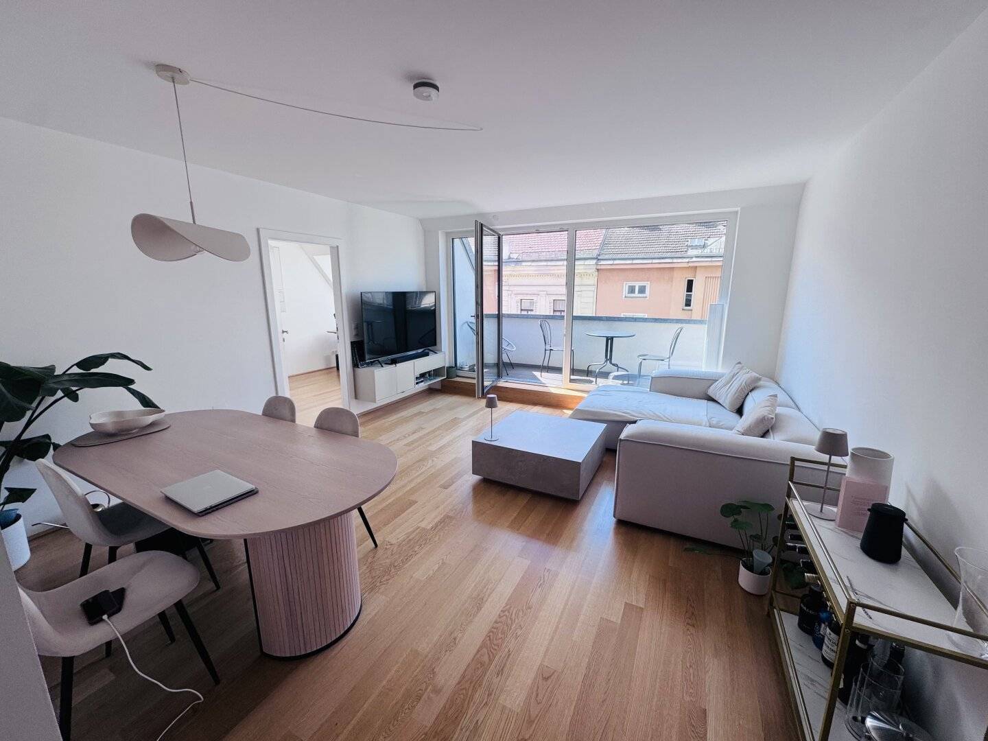 Exklusiver 3-Zimmer Dachterrassen-Traum in 1070 Wien
