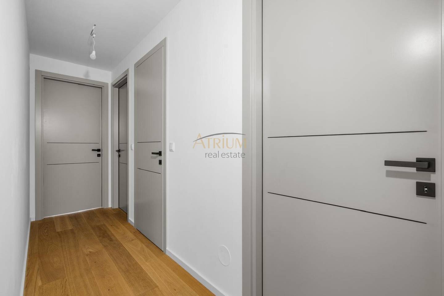 Wunderschöne Wohnungen dank attraktivem Preis, hochwertiger Ausstattung. Eine seltene Kombination aus Stil, Lage und Investmentpotenzial. NEUBAUPROJEKT – PENTHOUSE & EIGENTUMSWOHNUNGEN – ERSTBEZUG