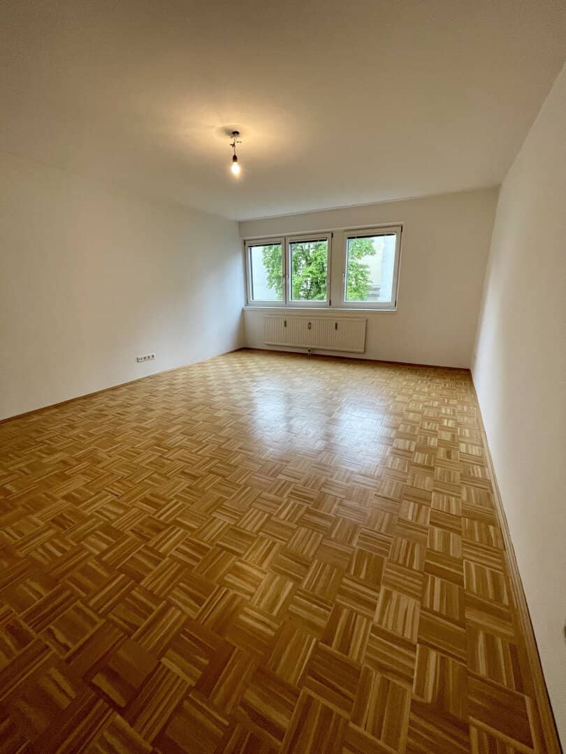 Parkblick! Helle Wohnung nahe U2/U4 Schottenring und U2 Taborstraße