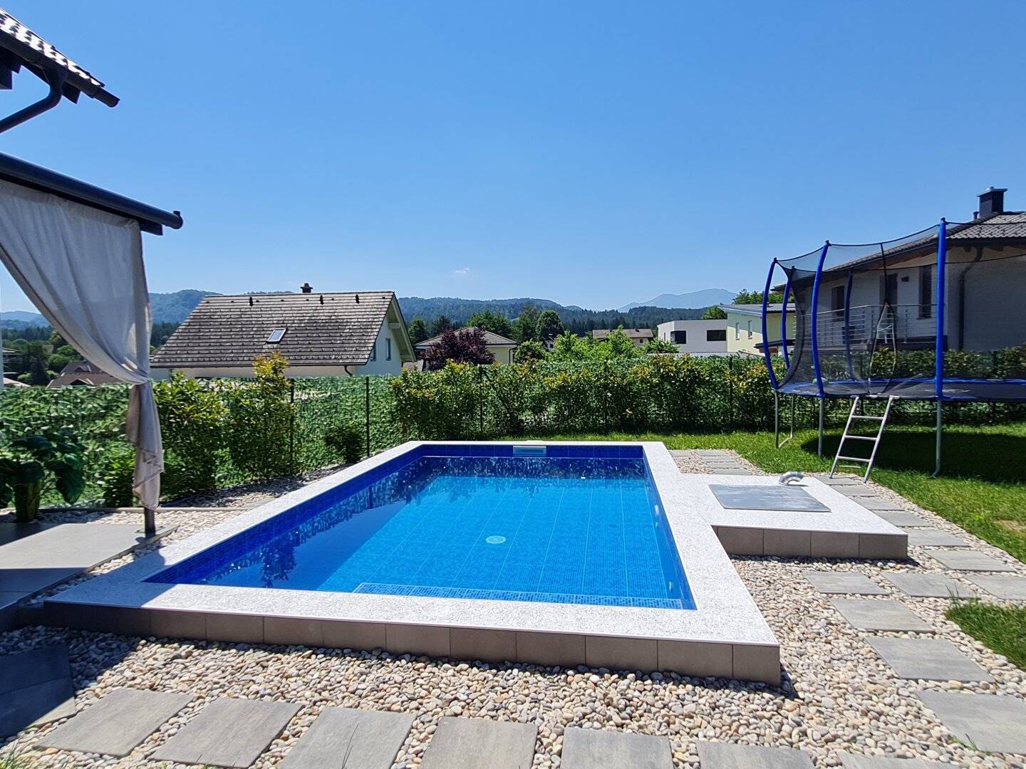 Sonniges NEUBAU-Haus in hochwertiger Ausführung mit Pool in Schiefling am Wörthersee