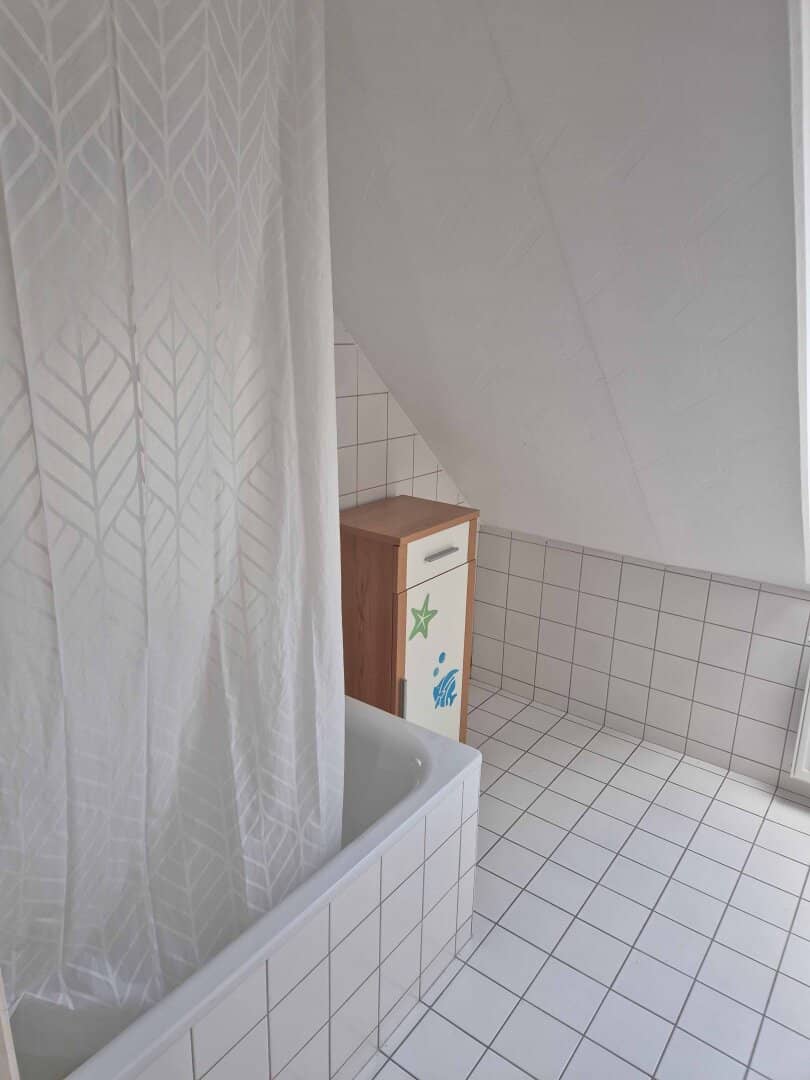 Schöne Dachgeschosswohnung in Linz zu vermieten!