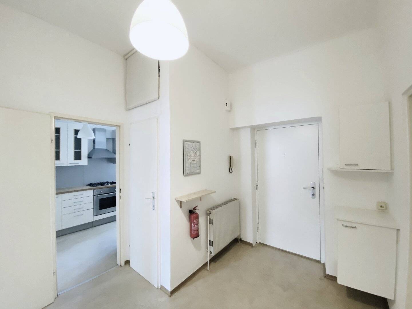 CHARMANTE ALTBAUWOHNUNG IN RENOVIERTEM JAHRHUNDERTWENDEHAUS - NÄHE U3