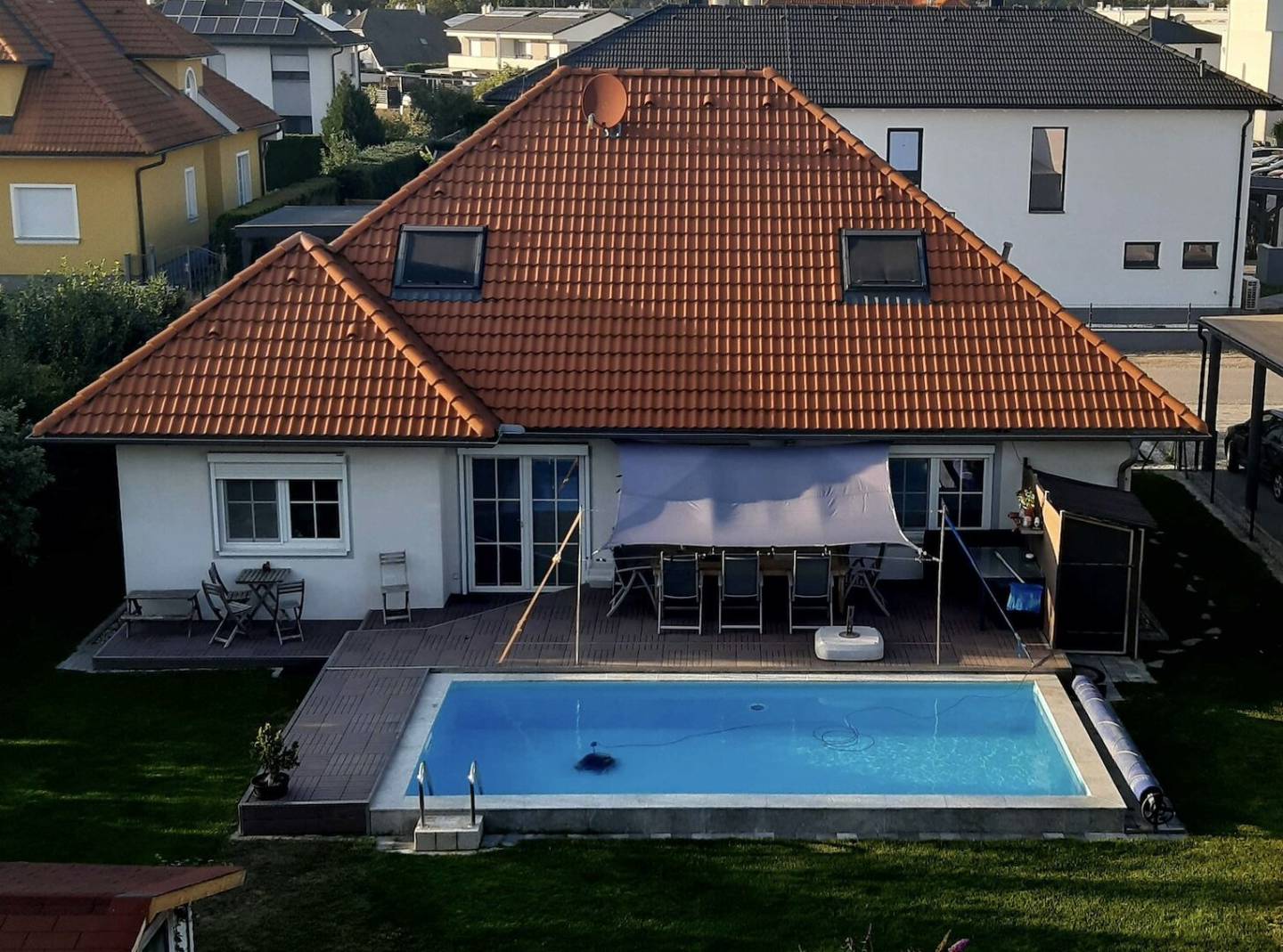GERÄUMIGES 6-ZIMMER-EINFAMILIENHAUS MIT GARTEN, POOL UND ZWEI BÄDERN IN NÖ!