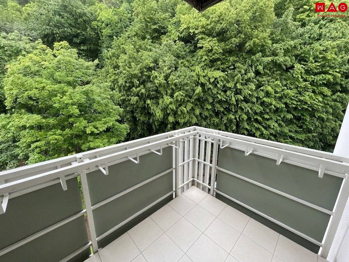 Preishit! Wohnen am Fuß der Burg, 3 Zimmer mit Balkon und Parkplatz!