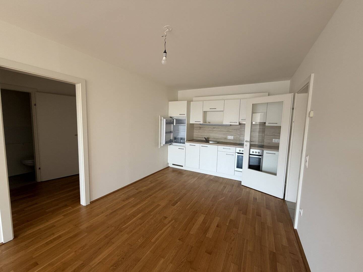 3 Zimmerwohnung Innenhoflage mit Balkon   - unbefristeter Mietvertrag
