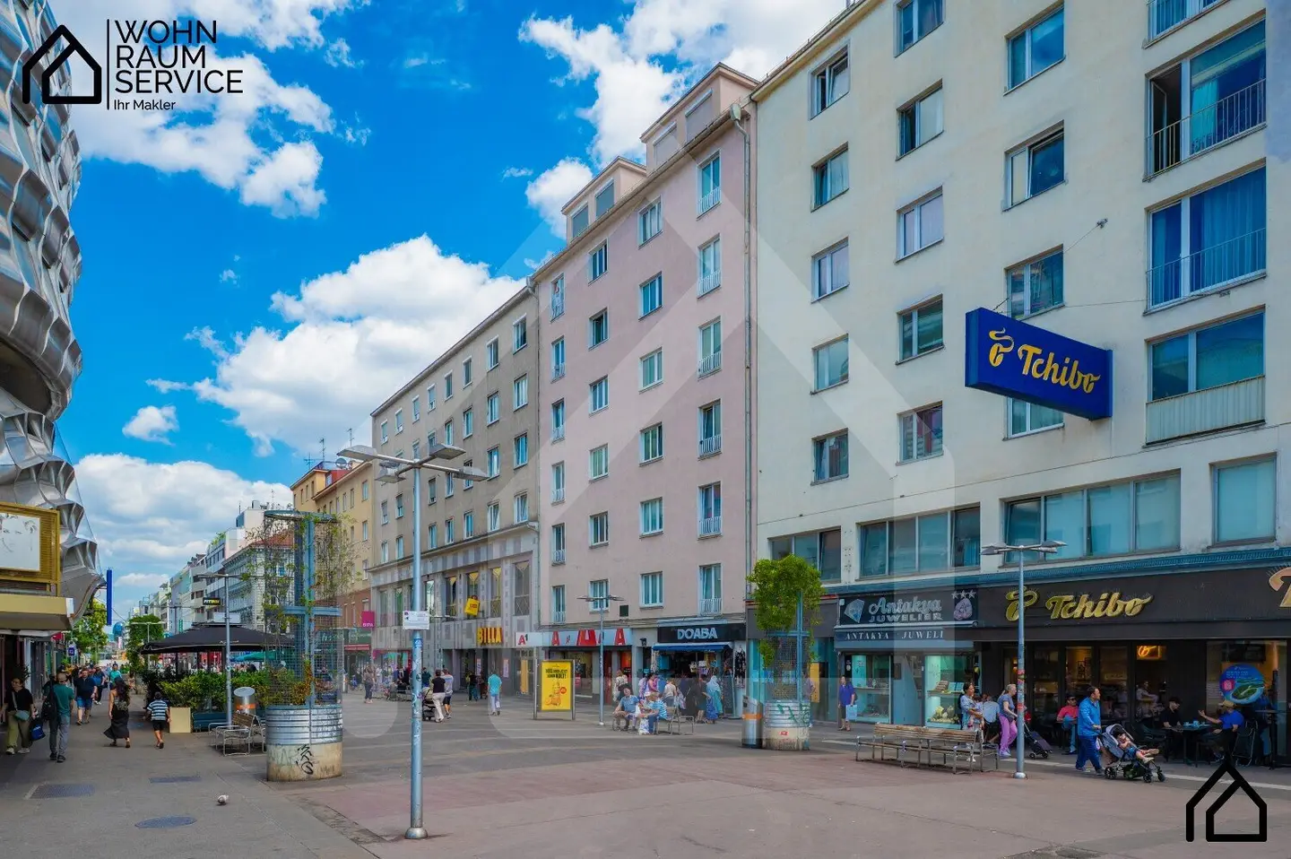Die U-Bahn vor der Türe!