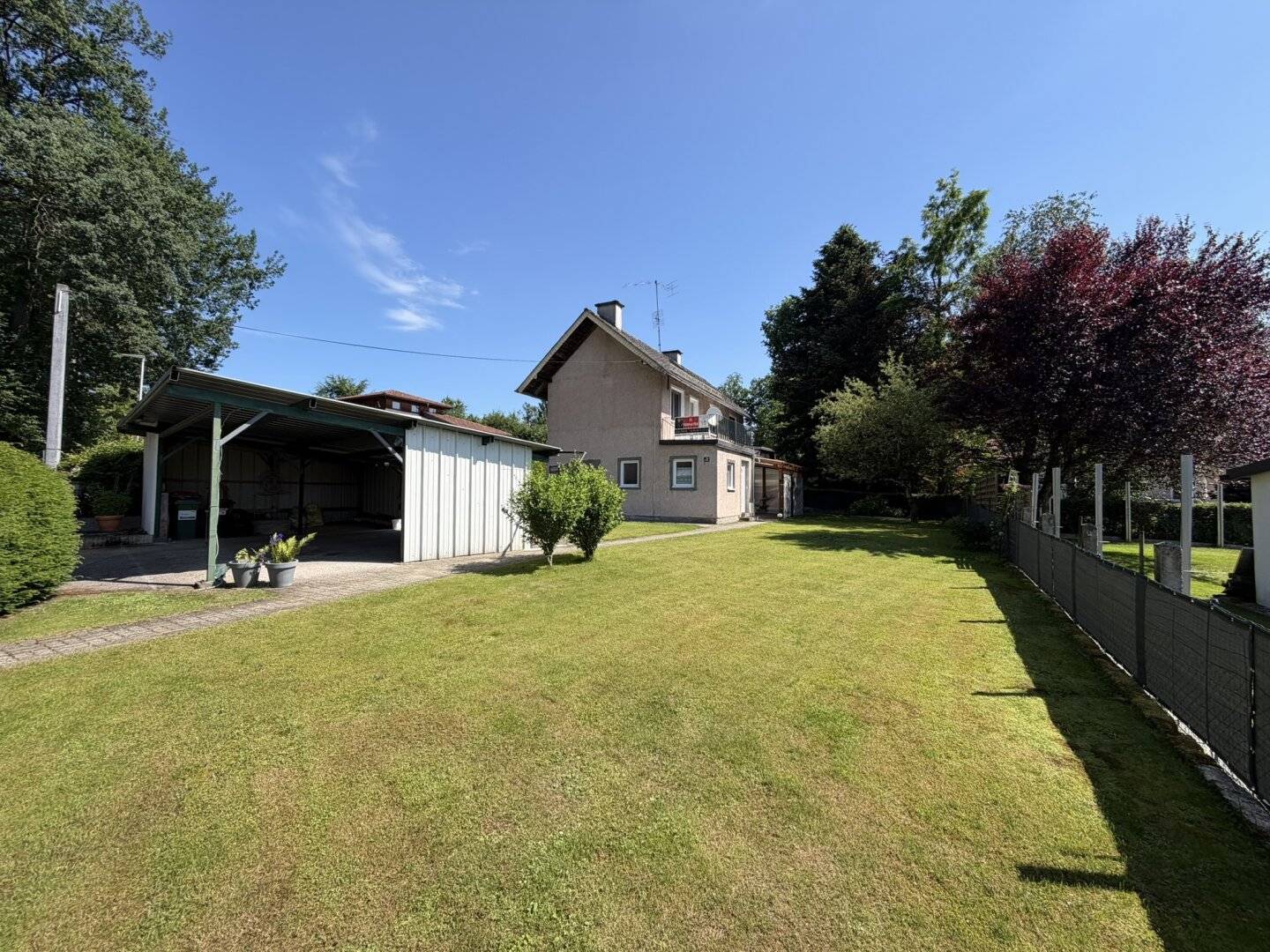 Charmantes 4-Zi-Haus in Vöcklabruck (Am Altmannsberg) mit Terrasse, Stellplätzen & Einbauküche!