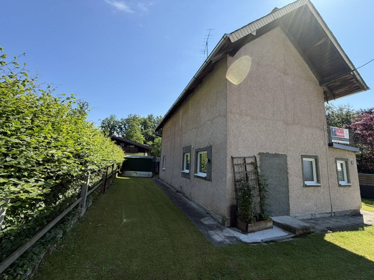 Charmantes 4-Zi-Haus in Vöcklabruck (Am Altmannsberg) mit Terrasse, Stellplätzen & Einbauküche!