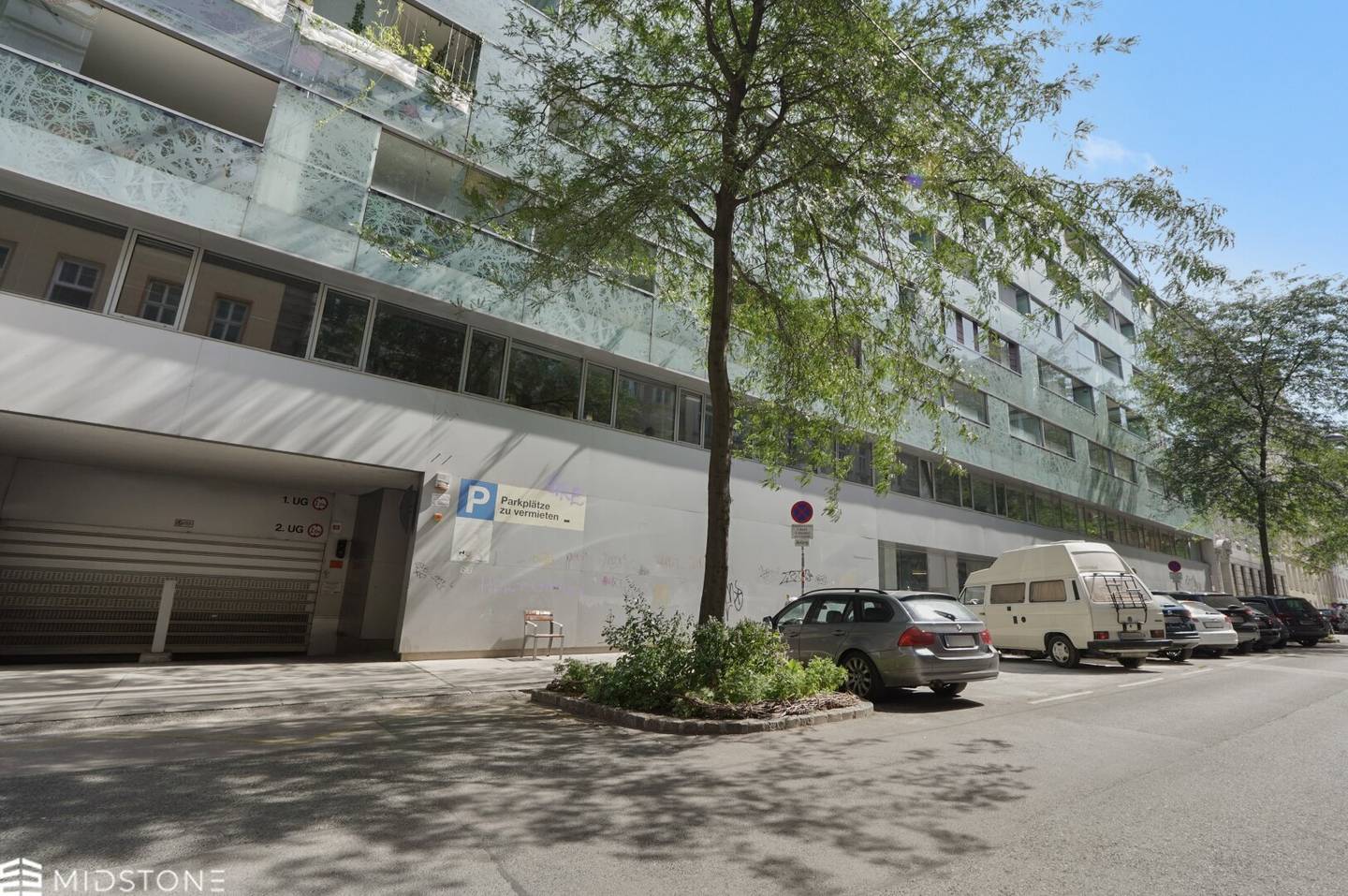 Tiefgaragenstellplatz in zentraler Lage des 7. Bezirks ab sofort verfügbar