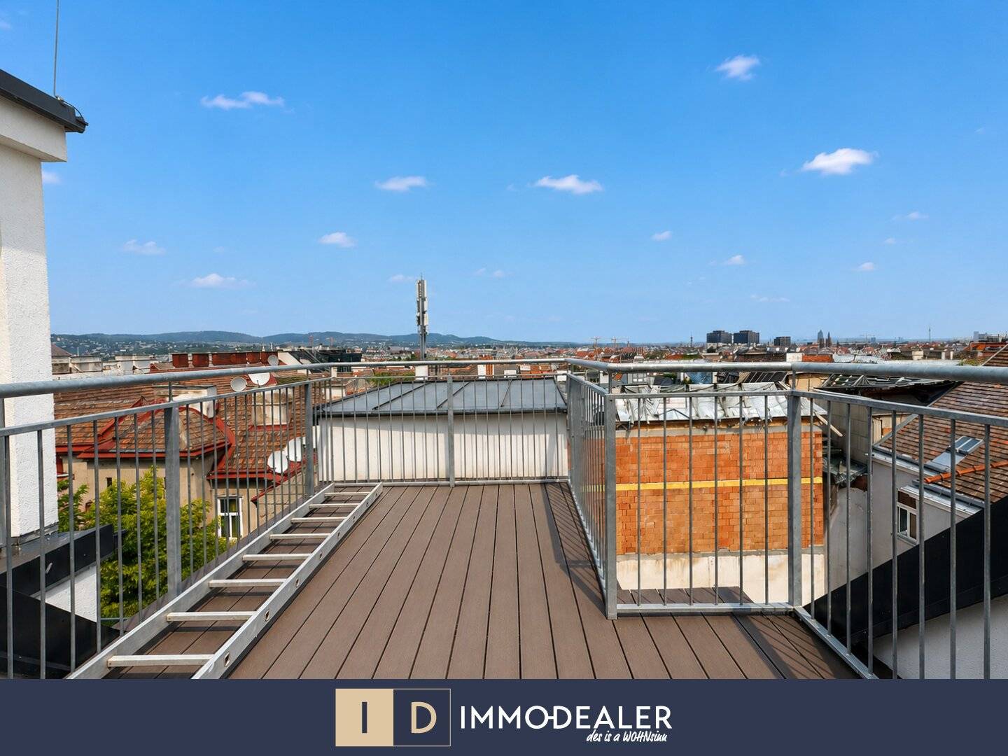 ** ERSTBEZUG DACHGESCHOSS WOHNUNG IN OTTAKRING MIT BLICK AUF WIEN - HERZLICH WILLKOMMEN  **