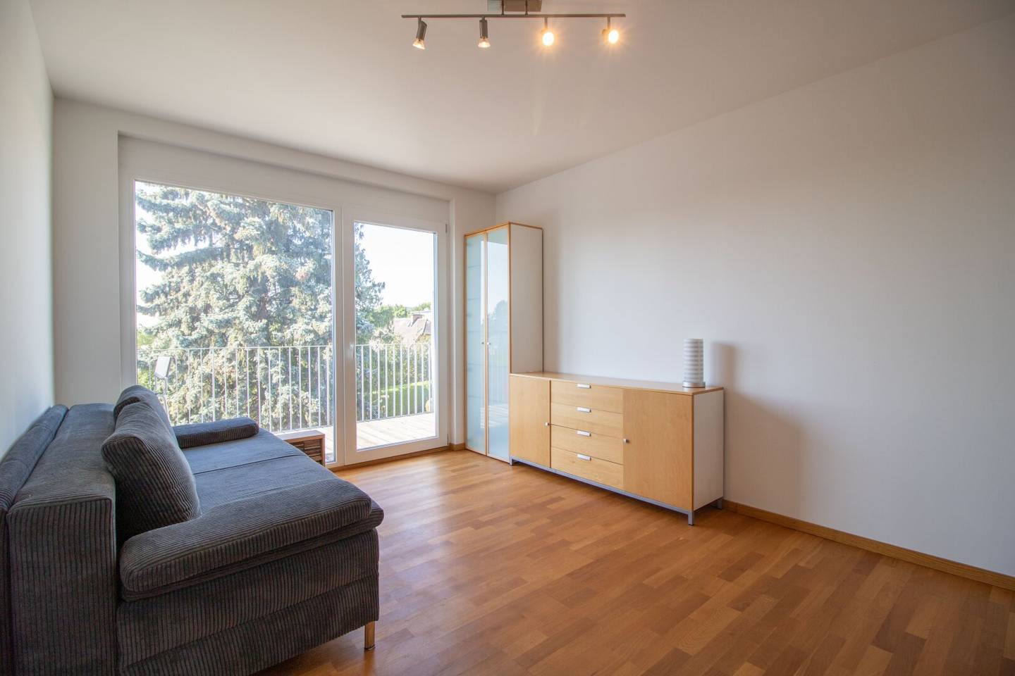 Graz! Neuwertige 2-Zi-Wohnung – barrierefrei mit Lift, Balkon & Carport-Stellplatz