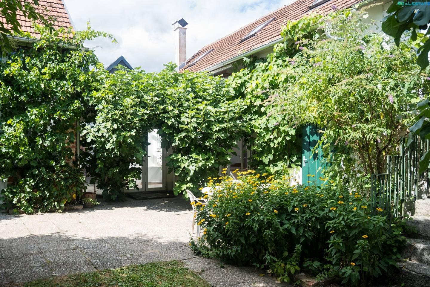 Etwas ganz besonderes - Vierkanthof mit Werkstatt und reichlich Platz