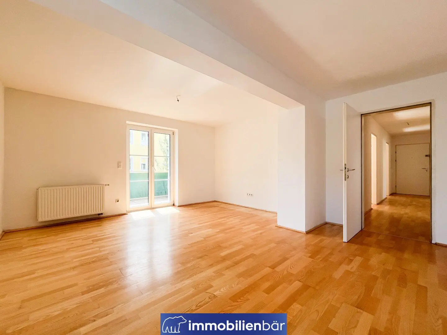 Großzügige 4 Zimmer - Gartenwohnung (ca. 140m²) inkl. Küche nähe Stadtpark Ried - Top Preis