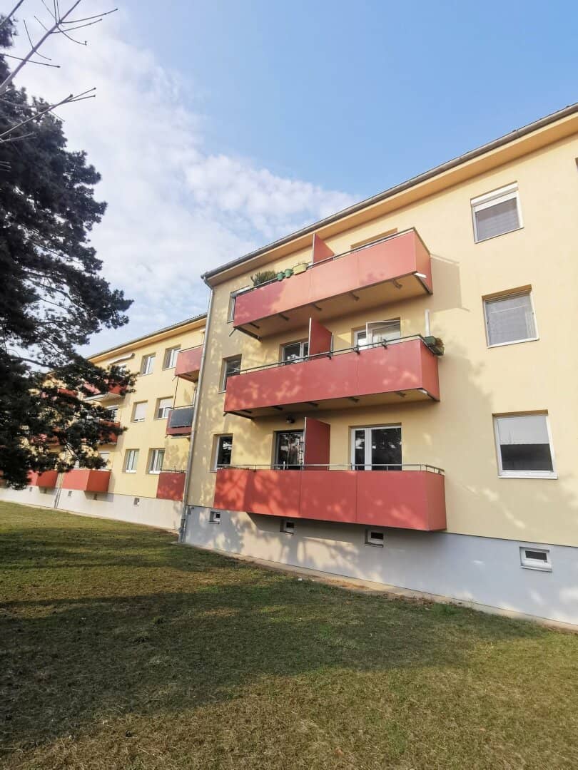 Charmante 2-Zi-Wohnung mit Südbalkon und Grünblick in Schwechat