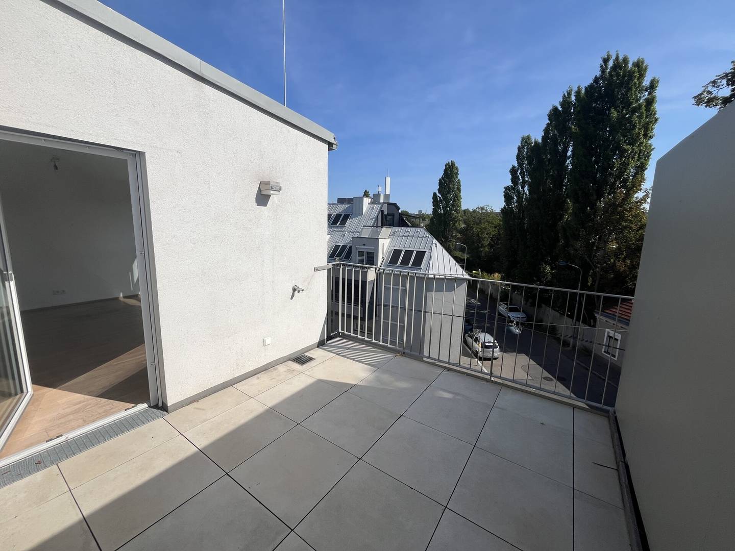 3-Zimmer-Wohnung mit Terrasse & Klima - zu mieten in 1100 Wien Oberlaa