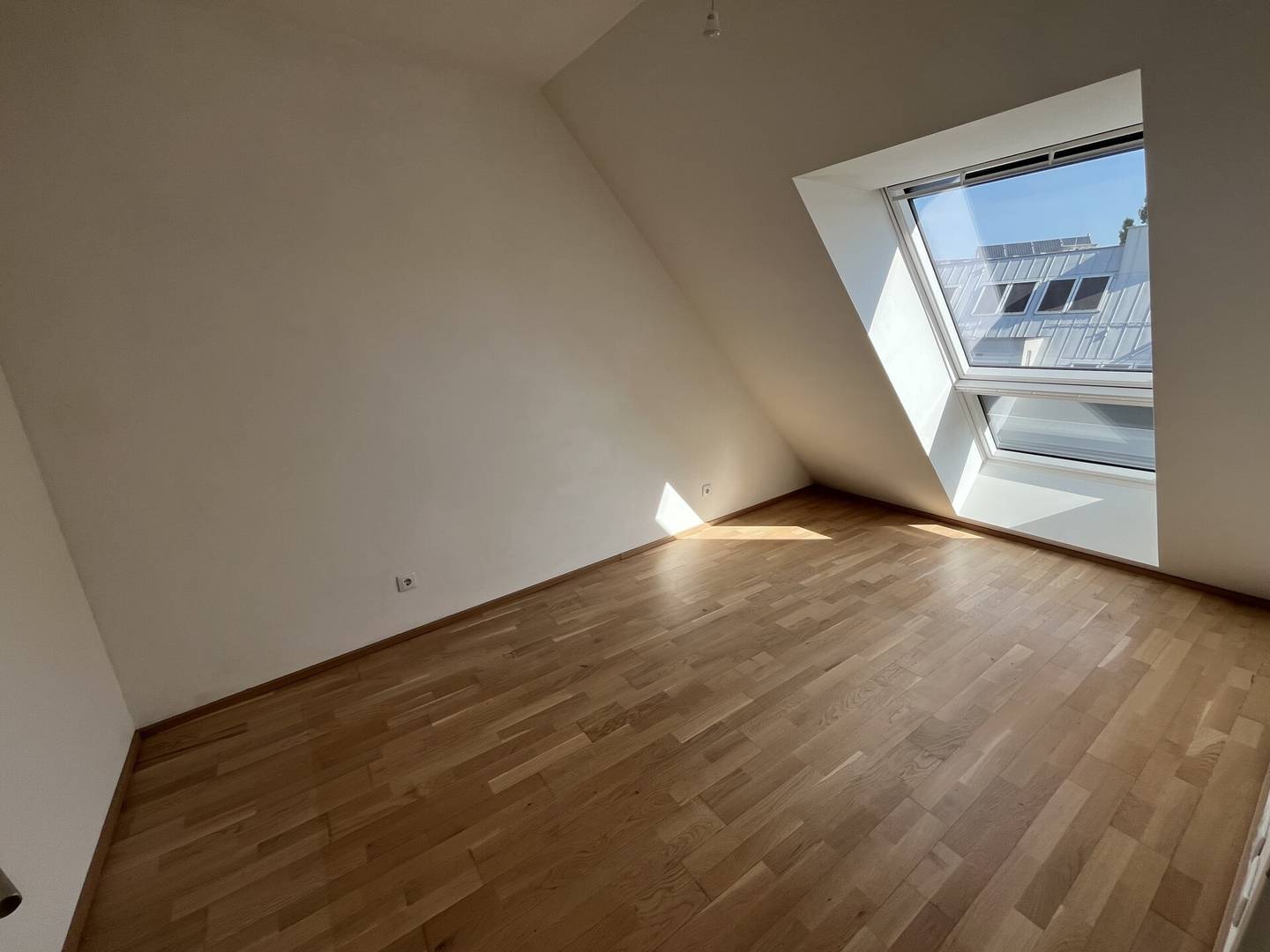 3-Zimmer-Wohnung mit Terrasse & Klima - zu mieten in 1100 Wien Oberlaa