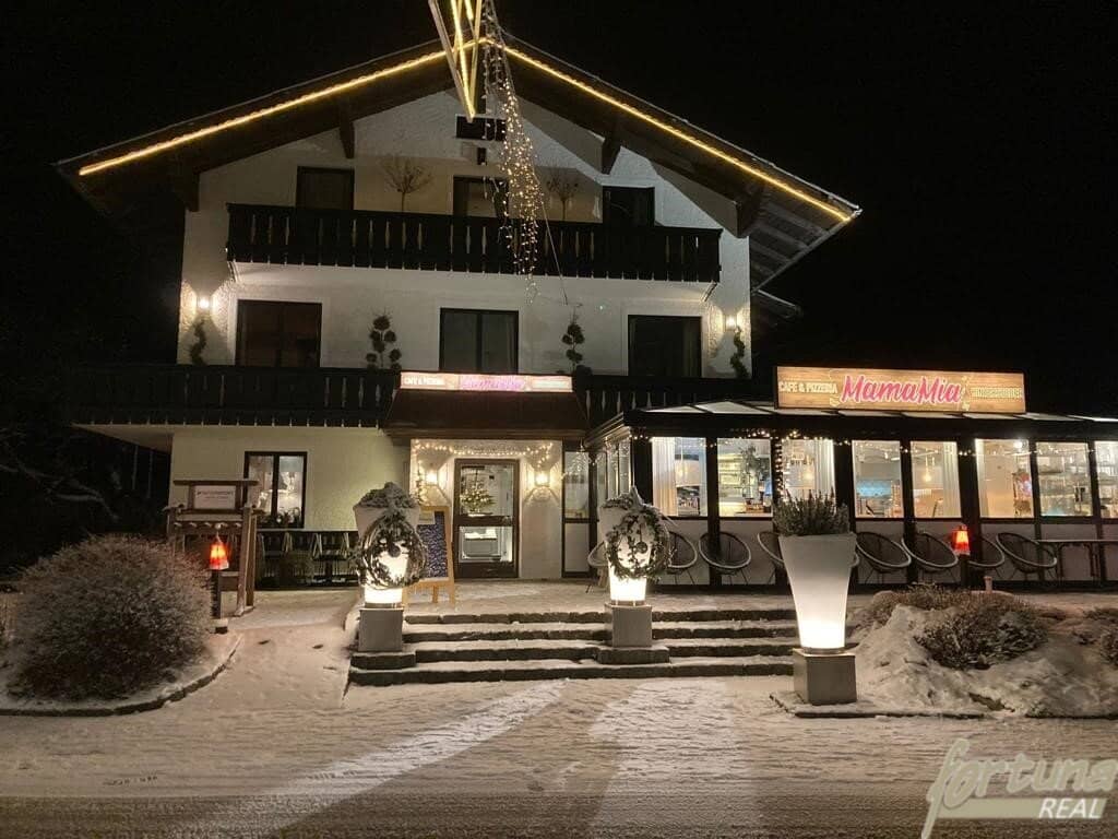 Attraktive Gewerbe- und Wohnimmobilie im Zentrum von Hinterstoder