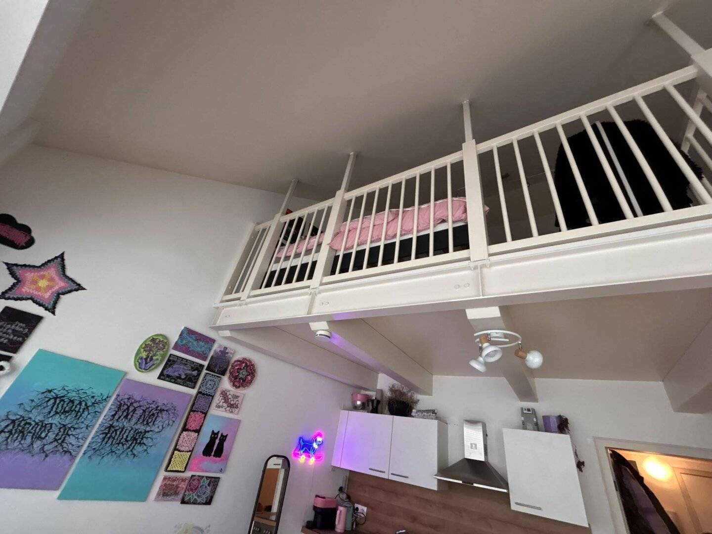 Graz – St. Leonhard: Moderne, gut vermietete Galeriewohnung in Bestlage – lichtdurchflutet, ruhig & ideal für Anleger oder Eigennutzer!
